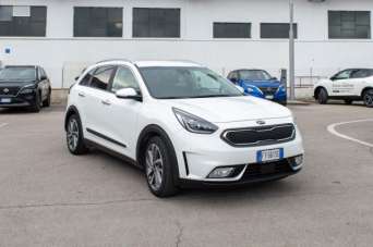 KIA Niro Elettrica/Benzina 2019 usata, Latina