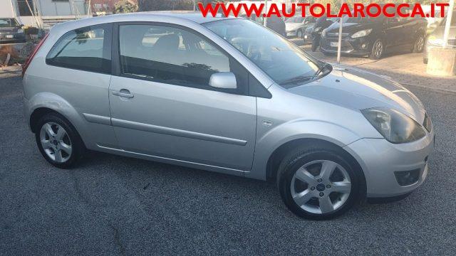 FORD Fiesta Diesel 2007 usata foto