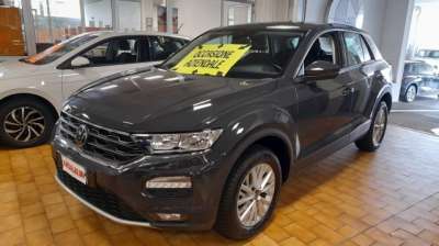 VOLKSWAGEN T-Roc Diesel 2021 usata