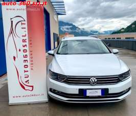 VOLKSWAGEN Passat Variant Diesel 2017 usata