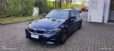 BMW 330 Elettrica/Benzina 2019 usata