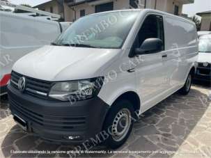 VOLKSWAGEN Transporter Diesel 2016 usata