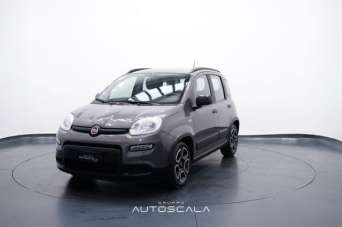 FIAT New Panda Elettrica/Benzina 2021 usata, Napoli