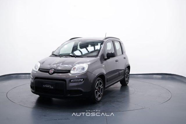 FIAT New Panda Elettrica/Benzina 2021 usata, Napoli foto