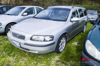 VOLVO V70 Diesel 2002 usata, Perugia