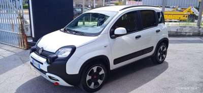 FIAT Panda Cross Elettrica/Benzina 2023 usata