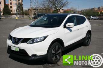 NISSAN Qashqai Diesel 2017 usata