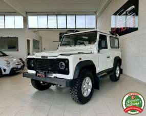 LAND ROVER Defender Diesel 2004 usata, Milano