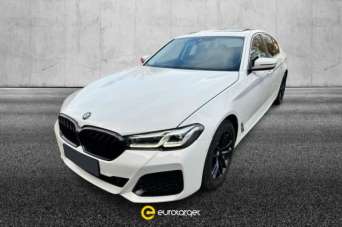 BMW 520 Elettrica/Diesel 2022 usata