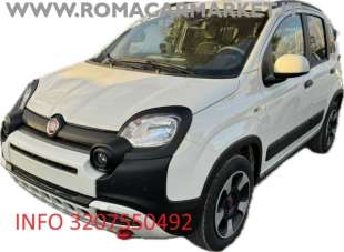 FIAT Panda Cross Elettrica/Benzina 2024 usata