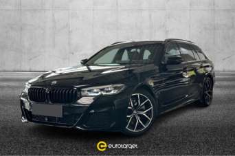 BMW 520 Elettrica/Diesel 2023 usata