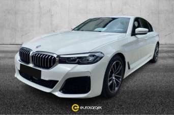 BMW 520 Elettrica/Diesel 2022 usata