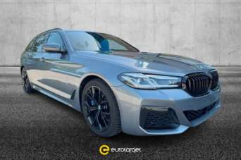 BMW 520 Elettrica/Diesel 2023 usata