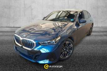 BMW 520 Elettrica/Diesel 2023 usata