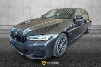 BMW 520 Elettrica/Diesel 2023 usata