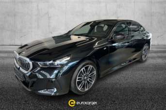 BMW 520 Elettrica/Diesel 2023 usata