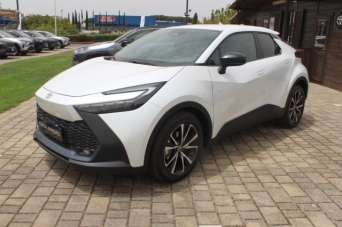 TOYOTA C-HR Elettrica/Benzina 2024 usata