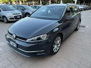 VOLKSWAGEN Golf Variant Diesel 2019 usata