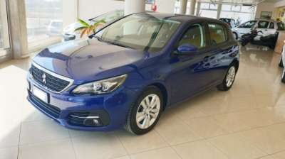 PEUGEOT 308 Diesel 2018 usata, Lecce