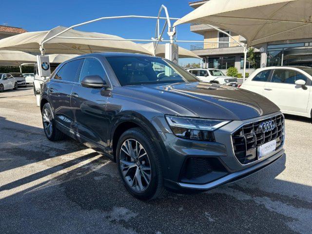 AUDI Q8 Elettrica/Diesel 2020 usata, Napoli foto