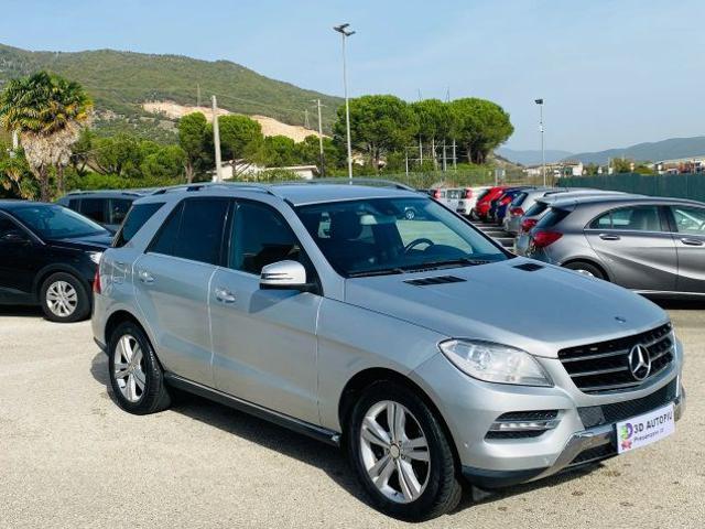 MERCEDES-BENZ ML 250 Diesel 2011 usata, Caserta foto