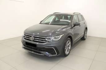 VOLKSWAGEN Tiguan Diesel 2021 usata, Caserta