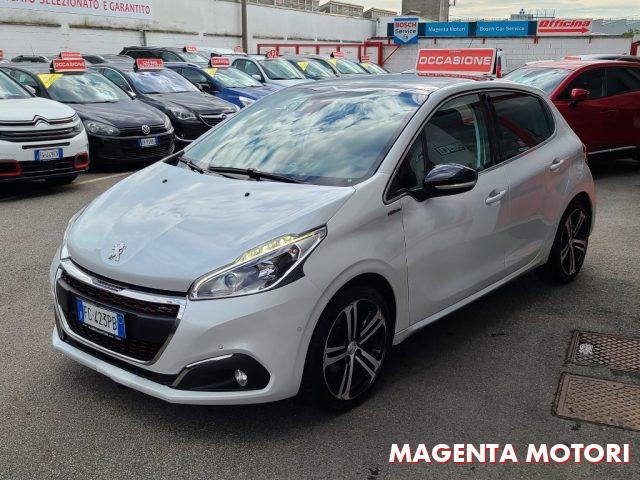 PEUGEOT 208 Benzina 2016 usata, Milano foto