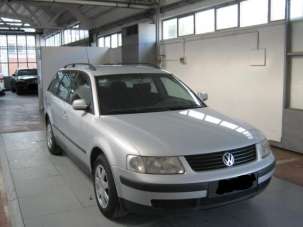 VOLKSWAGEN Passat Diesel 2000 usata, Ascoli Piceno