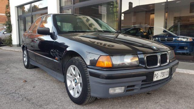 BMW 318 Benzina 1994 usata foto