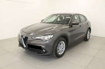 ALFA ROMEO Stelvio Diesel 2018 usata, Caserta