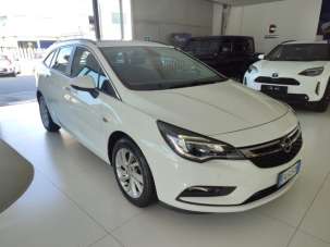 OPEL Astra Diesel 2019 usata