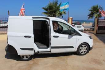 FORD Transit Courier Diesel 2019 usata, Trapani