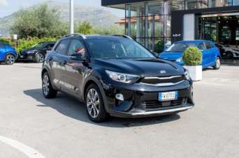 KIA Stonic Benzina 2019 usata, Latina