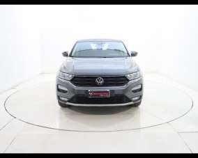 VOLKSWAGEN T-Roc Benzina 2021 usata