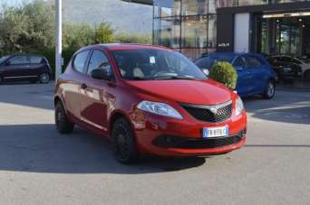 LANCIA Ypsilon Benzina 2018 usata, Latina