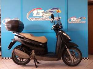 PIAGGIO Carnaby 250 Benzina 2009 usata, Pavia