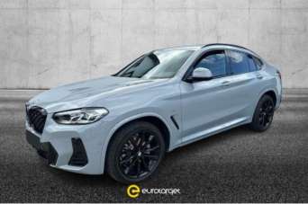 BMW X4 Elettrica/Benzina 2023 usata