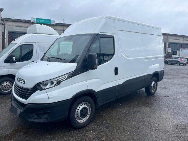 IVECO Daily Diesel 2021 usata foto