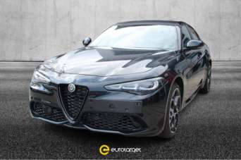 ALFA ROMEO Giulia Benzina 2023 usata