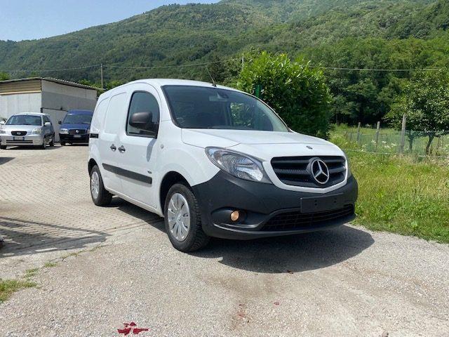 MERCEDES-BENZ CITAN  1.5 Furgone Compact Diesel 2016 usata, Italia foto