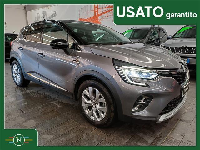 RENAULT Captur Benzina 2021 usata foto