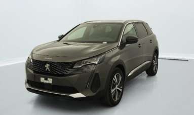 PEUGEOT 5008 Benzina 2023 usata