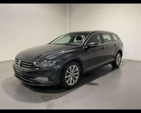 VOLKSWAGEN Passat Variant Diesel 2020 usata, Treviso