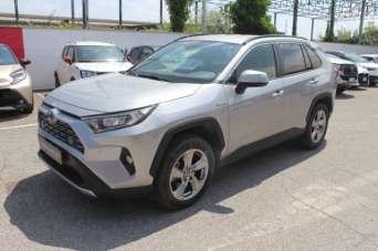 TOYOTA RAV 4 Elettrica/Benzina 2021 usata