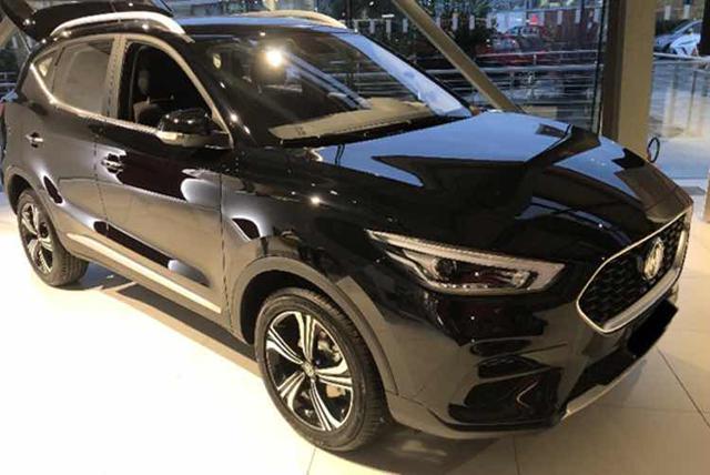 MG ZS Benzina 2023 usata, Roma foto