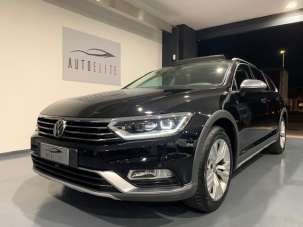 VOLKSWAGEN Passat Diesel 2017 usata