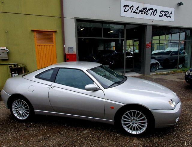 ALFA ROMEO GTV Benzina 2003 usata foto