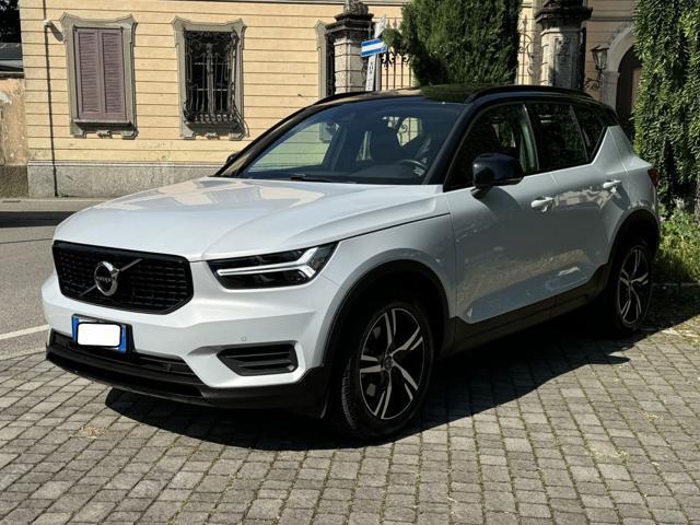 VOLVO XC40 Diesel 2020 usata, Lecco foto