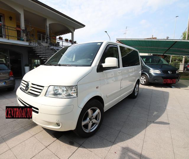 VOLKSWAGEN Multivan Diesel 2009 usata foto