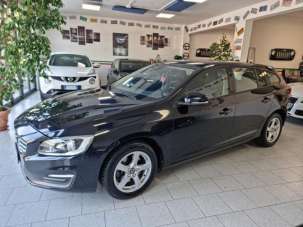 VOLVO V60 Diesel 2015 usata